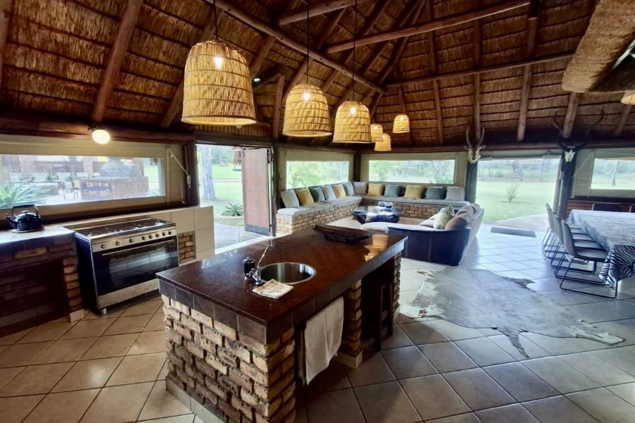 ee8bb7f9-1506-4da3-8dc4-a78622e2